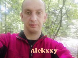 Alekxxy Chatte Rasée
