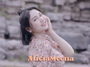 AliciaMeena Chatte Rasée