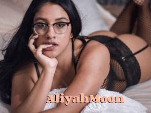 AliyahMoon Chatte Rasée