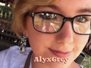 AlyxGrey Chatte Rasée