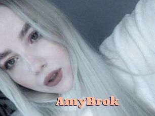 AmyBrok Chatte Rasée