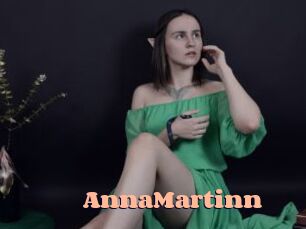 AnnaMartinn Chatte Rasée