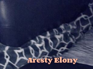 Aresty_Elony Chatte Rasée