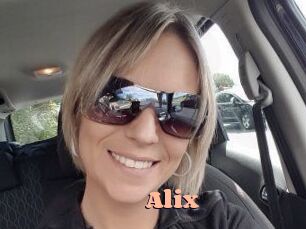 alix Chatte Rasée