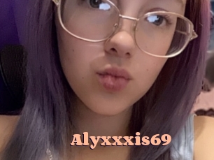Alyxxxis69