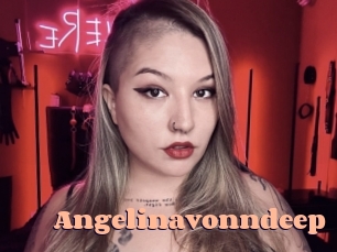angelinavonndeep Chatte Rasée