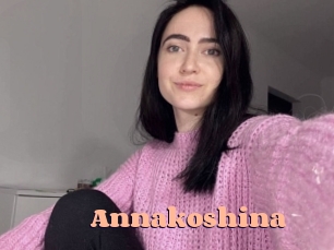 annakoshina Chatte Rasée