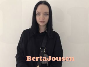 BertaJousen Chatte Rasée