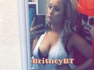 BritneyBT Chatte Rasée