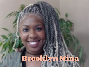 Brooklyn_Mina Chatte Rasée