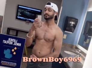 BrownBoy6969 Chatte Rasée