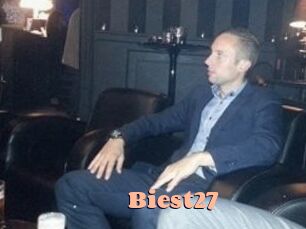 biest27 Chatte Rasée