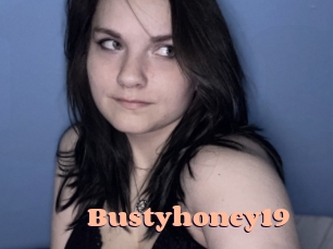 Bustyhoney19