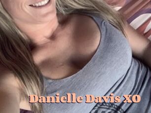 Danielle_Davis_XO