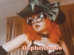 DaphneGoGo Chatte Rasée