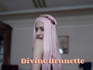 Divine_Brunette