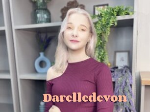darelledevon Chatte Rasée