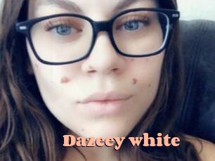 Dazeey_white