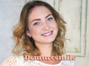 Demuresmile