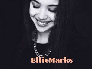 EllieMarks Chatte Rasée