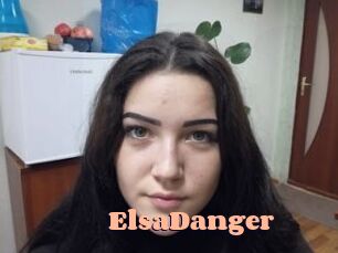 ElsaDanger Chatte Rasée