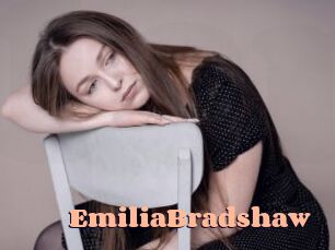 EmiliaBradshaw Chatte Rasée