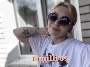 Emilli_69 Chatte Rasée