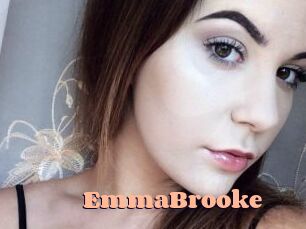 EmmaBrooke Chatte Rasée