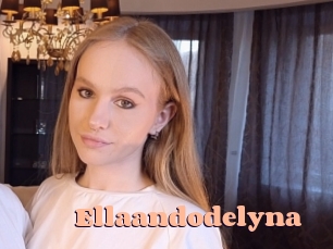 ellaandodelyna Chatte Rasée