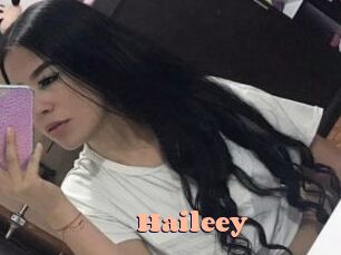 Haileey Chatte Rasée