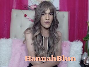 HannahBlun Chatte Rasée