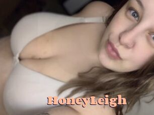 HoneyLeigh Chatte Rasée