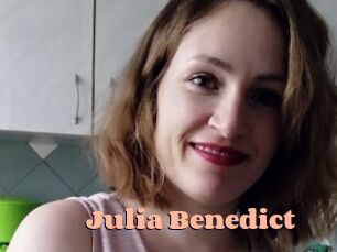 Julia_Benedict Chatte Rasée