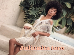 julianita_toro Chatte Rasée