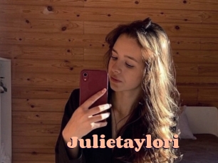 julietaylori Chatte Rasée