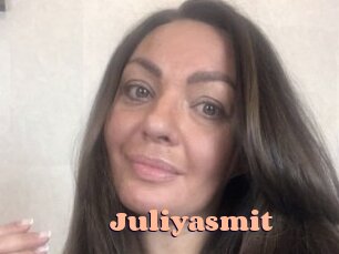 juliyasmit Chatte Rasée