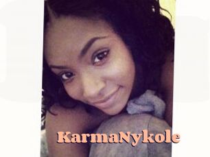 KarmaNykole Chatte Rasée