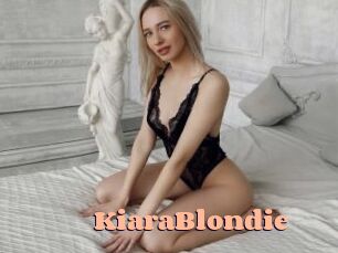 KiaraBlondie Chatte Rasée