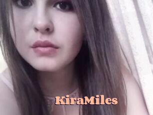 KiraMiles Chatte Rasée