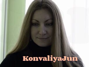 KonvaliyaJun Chatte Rasée