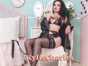 KylieCharles Chatte Rasée