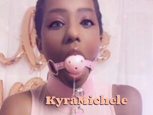 KyraMichele Chatte Rasée