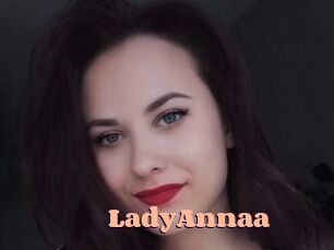 LadyAnnaa Chatte Rasée