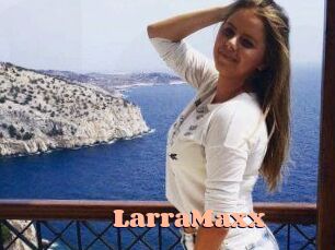 LarraMaxx