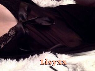 Lisyxx Chatte Rasée