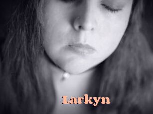 larkyn Chatte Rasée