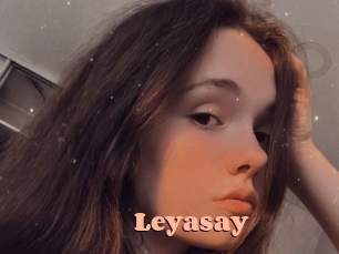 leyasay Chatte Rasée