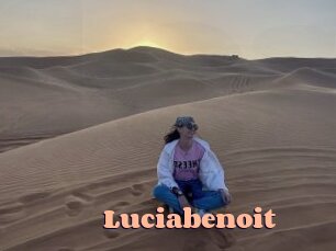 luciabenoit Chatte Rasée