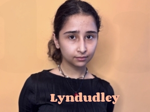 lyndudley Chatte Rasée