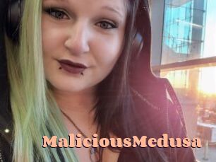 MaliciousMedusa Chatte Rasée